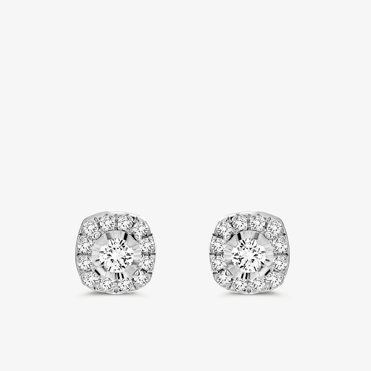 CHIC<span> Halo Stud </span>EARRINGS