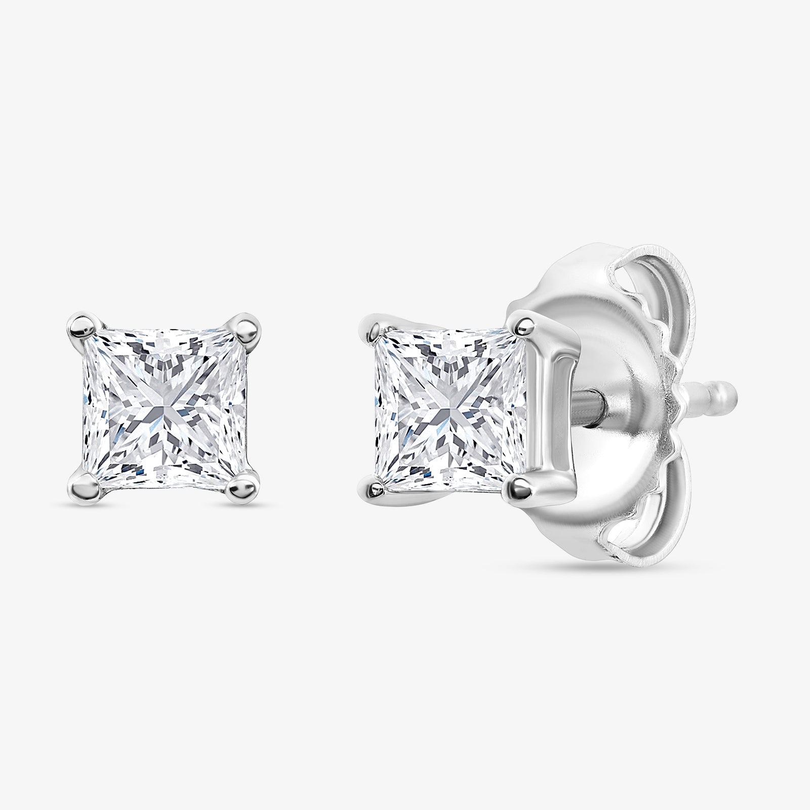 CLASSIC <span>Square Diamond Stud</span> EARRINGS