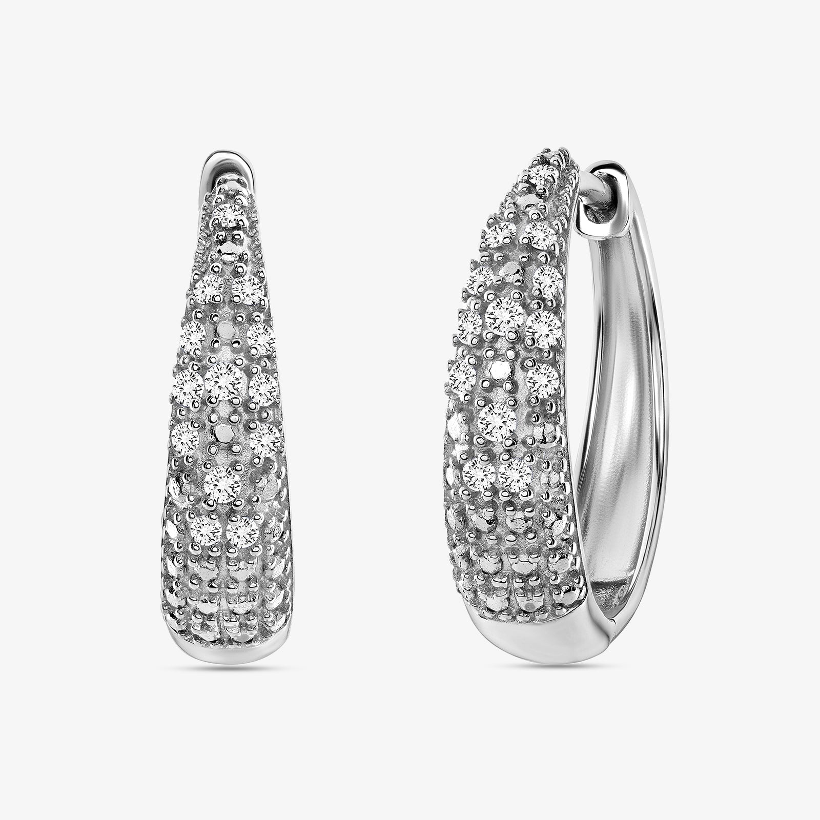 CLASSIC <span>Round Hoop</span> EARRINGS