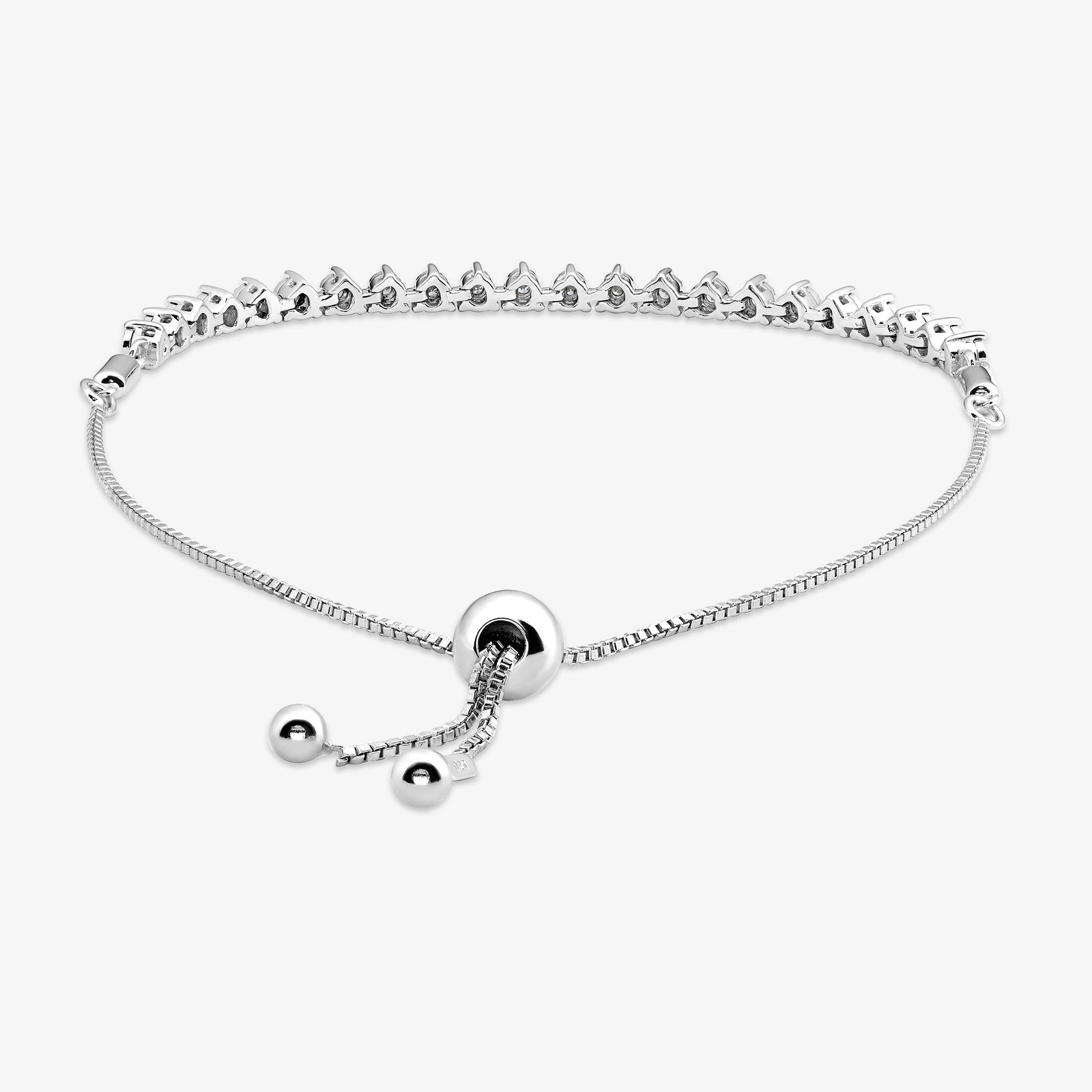 CLASSIC <span>Cascaded Diamond Line Bolo</span> BRACELET