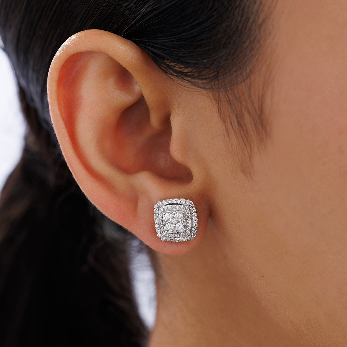 TIMELESS <span>Petal Square Stud</span> EARRINGS