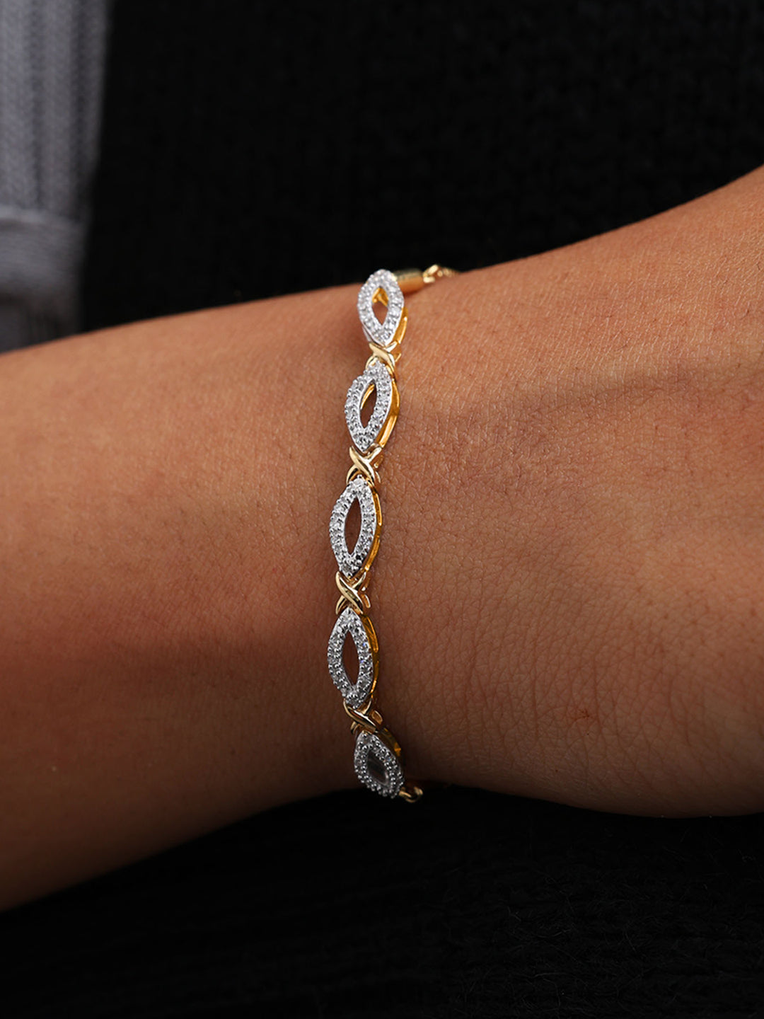 Keemti Jewels Serene Loop Bolo Bracelet Extra View