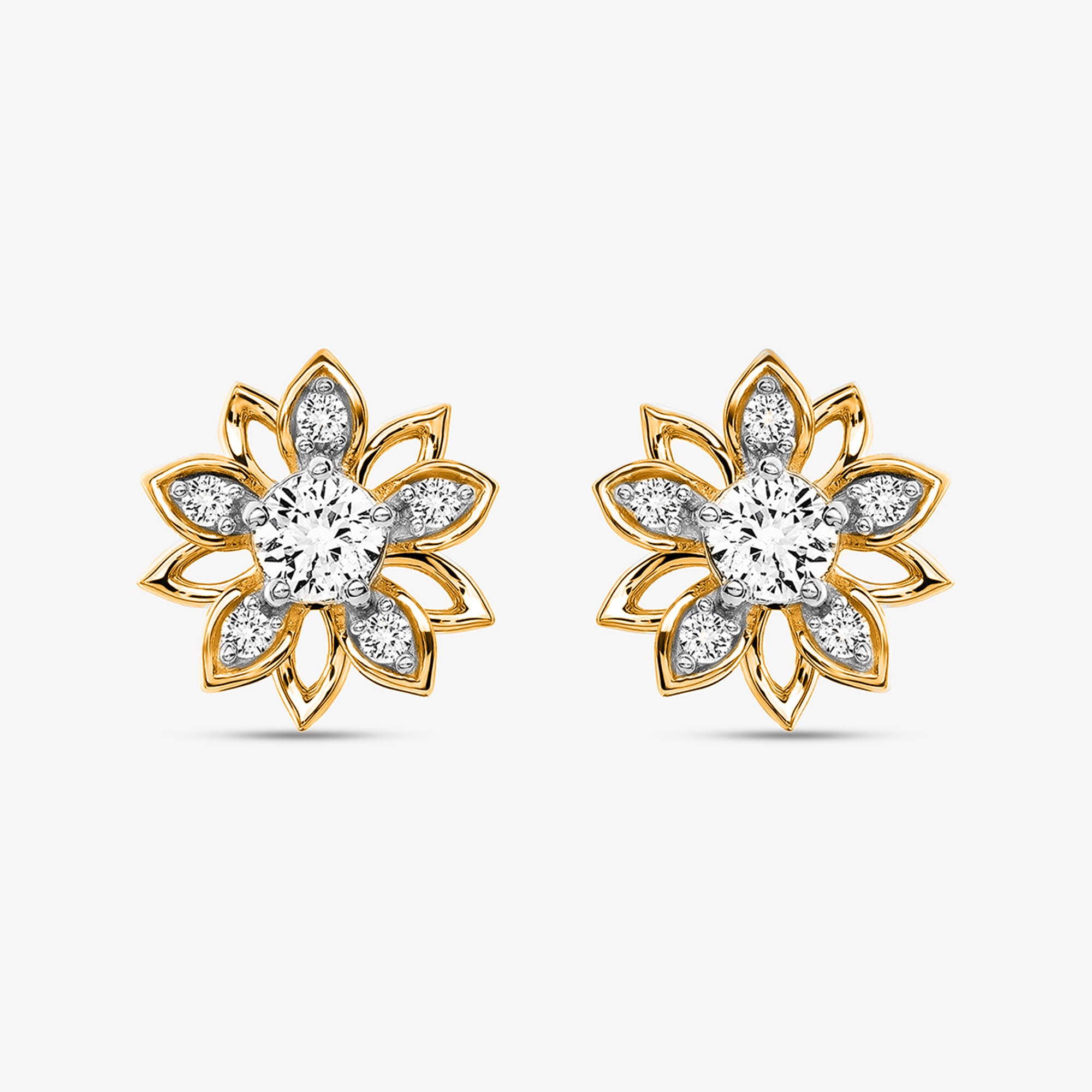 Mirage Bloom Ohrstecker: Blumenform mit Zirkonia im Silberton