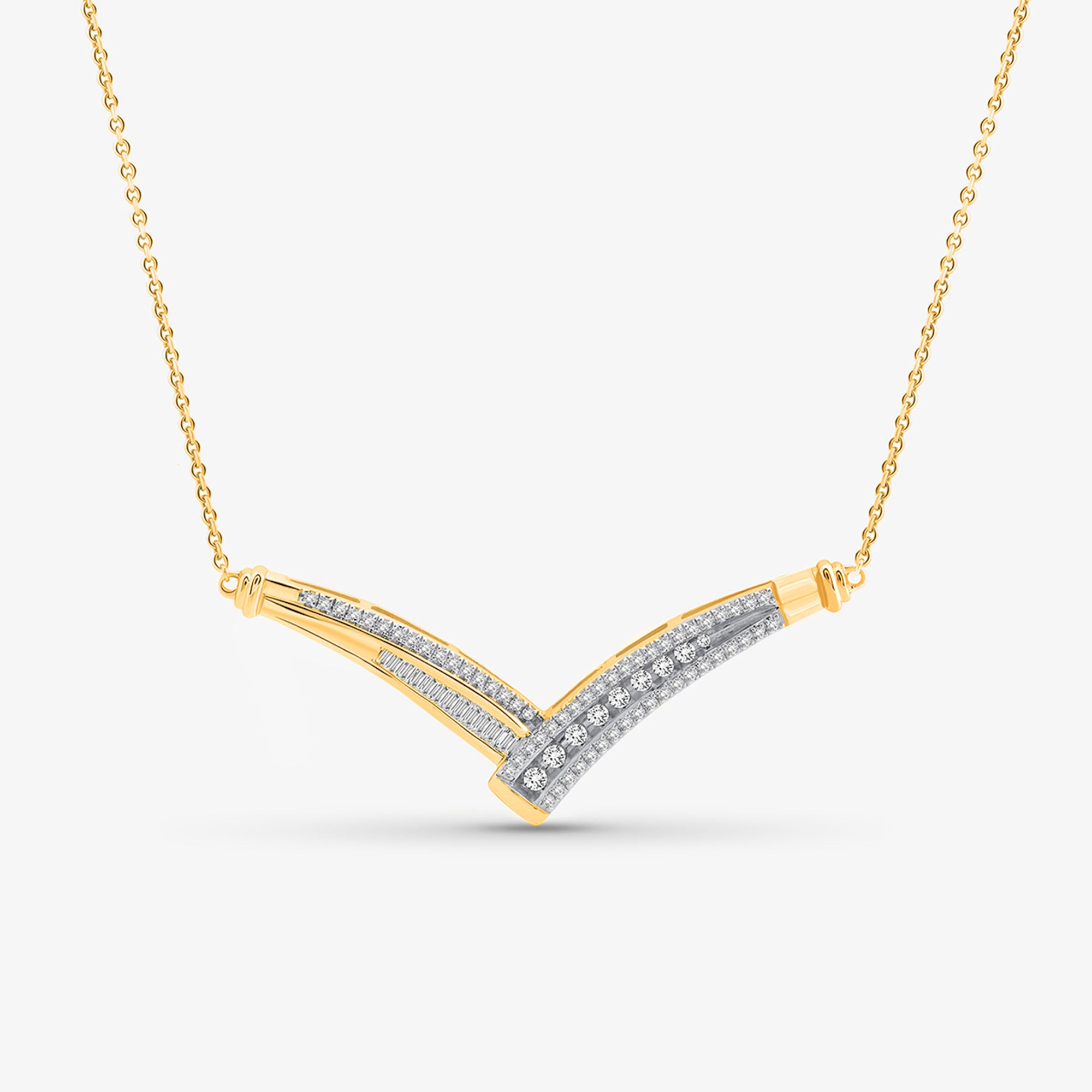 Chevron-V Halskette mit Pavé-funkelnden Steinen, silberfarben