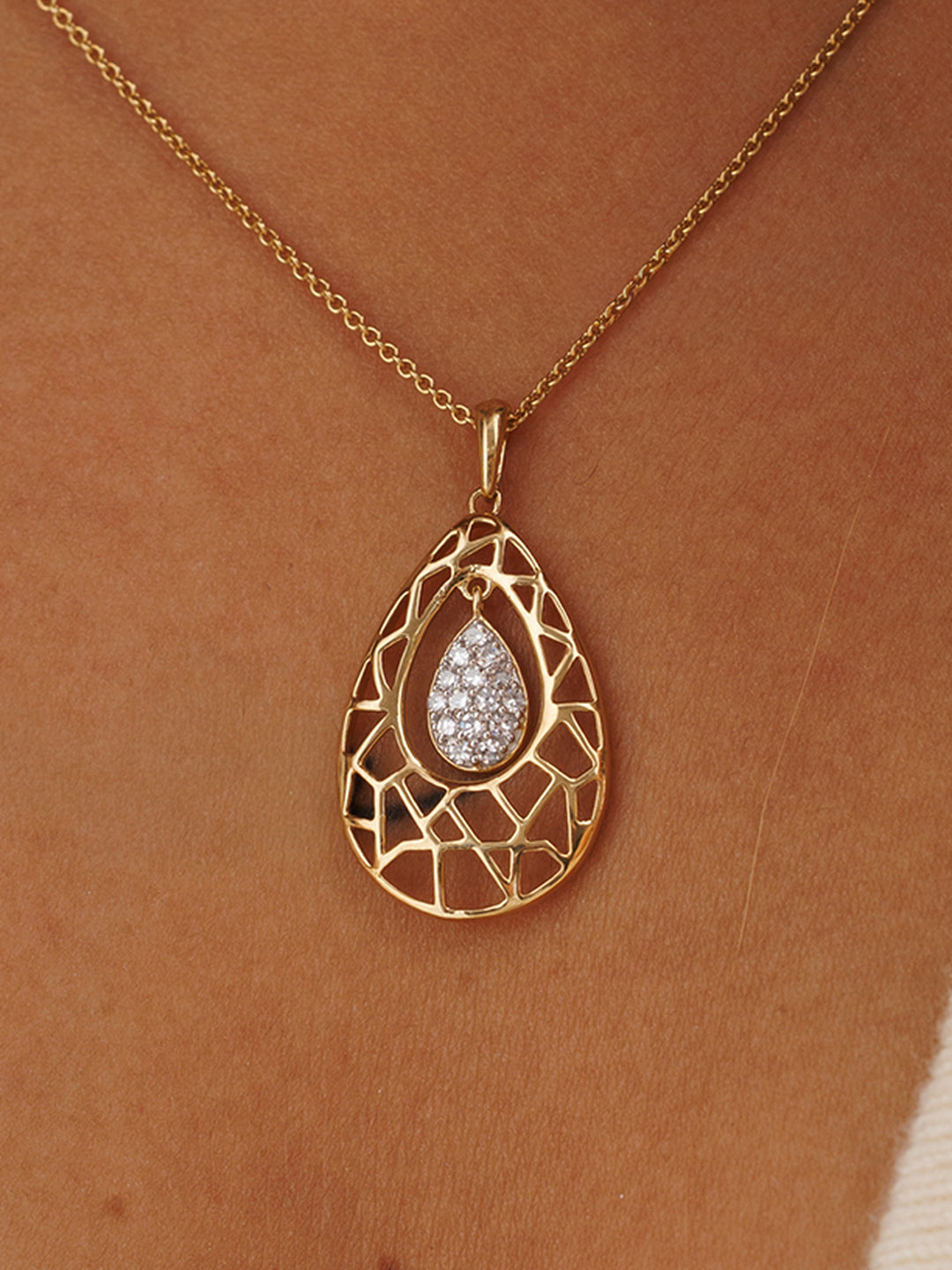 Keemti Jewels Lattice Weave Drop Chain Necklet Model View