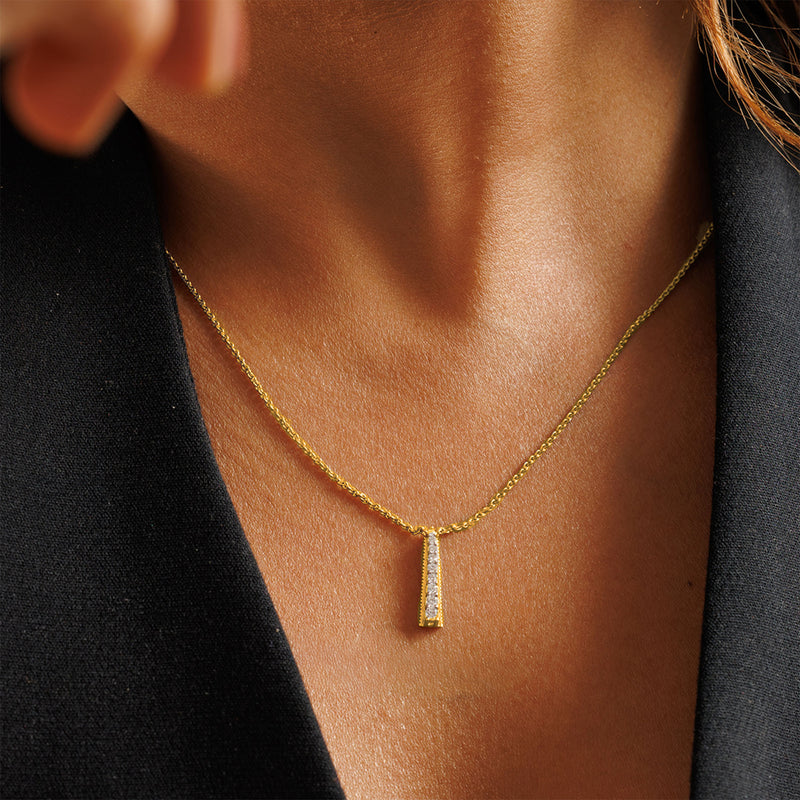 Sleek Beam Bar Diamond Necklet