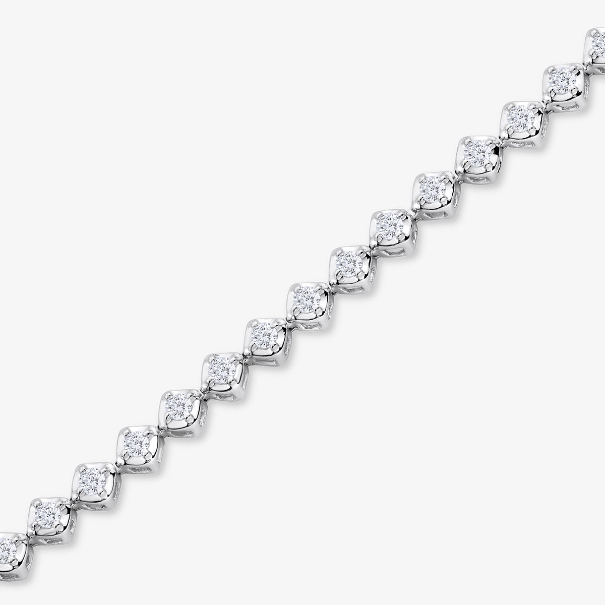 CLASSIC <span>Oval Links Diamond </span>BRACELET