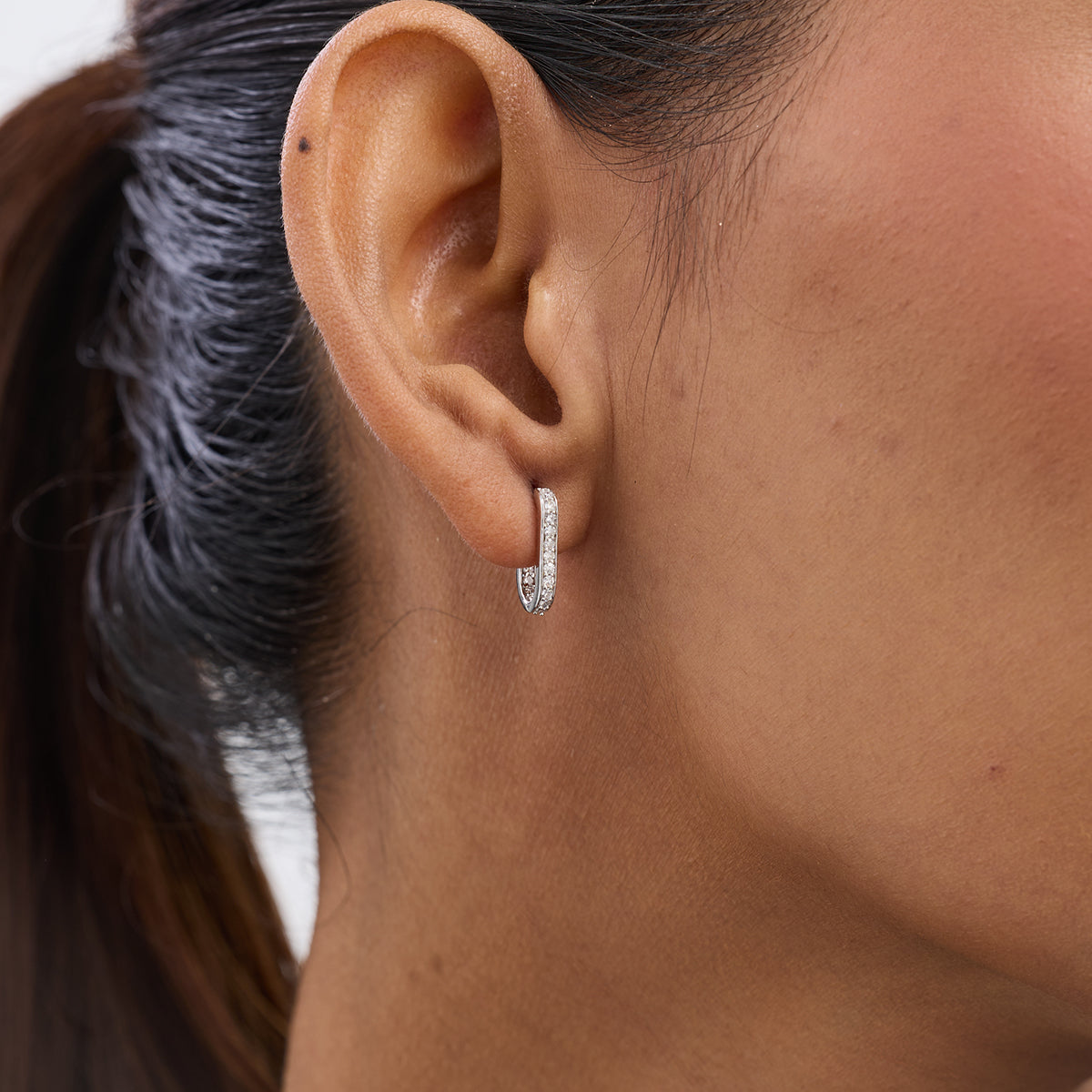 SLEEK<span> Sparkle Diamond Hoop </span>EARRINGS