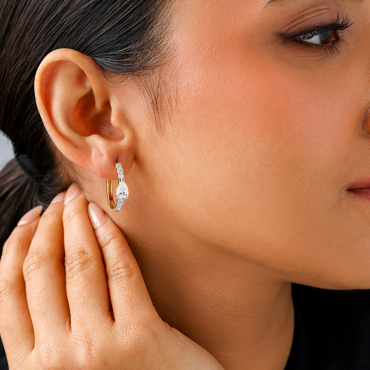 AERIS<span> Pear Diamond Huggie</span> EARRINGS