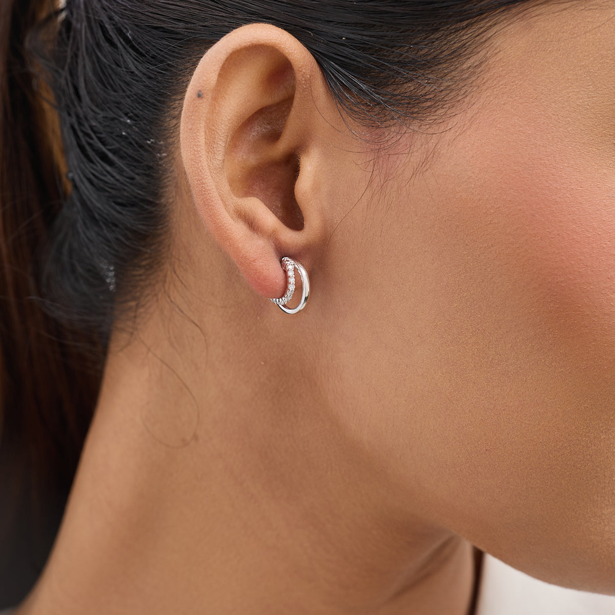 TWIN <span>Wave Diamond Hoop </span>EARRINGS