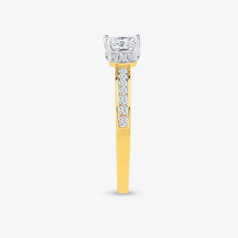 Keemti Jewels' Golden Halo Solitaire Ring: gold band with square diamond and side stones—ideal for the modern bride.