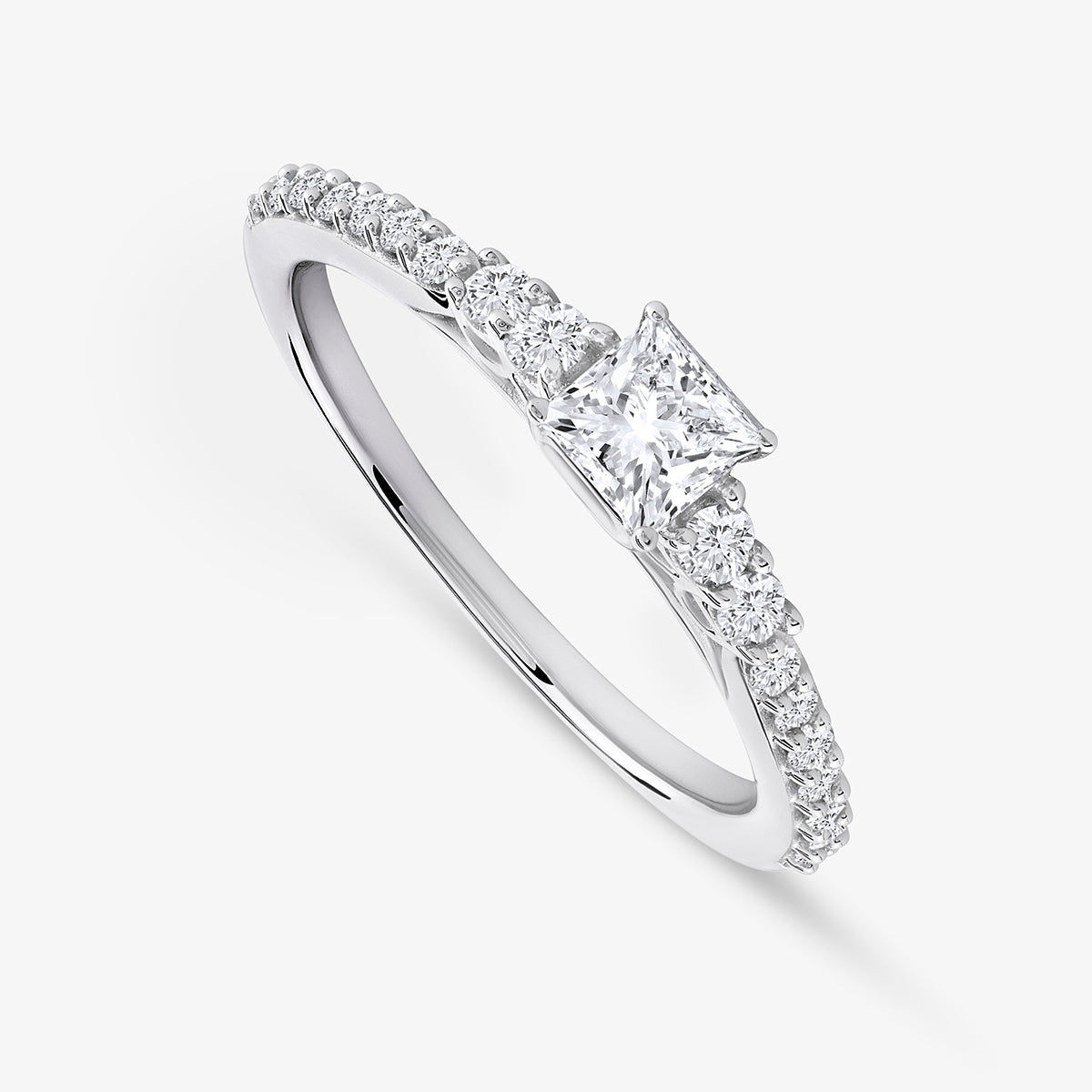 TIMELESS <span>Princess Glow Diamond </span> RING