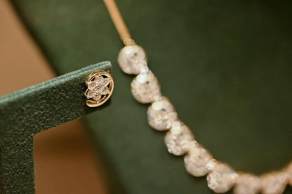 How to Style Your Jewellery for Ganesh Chaturthi: From Puja to Pandal Hopping