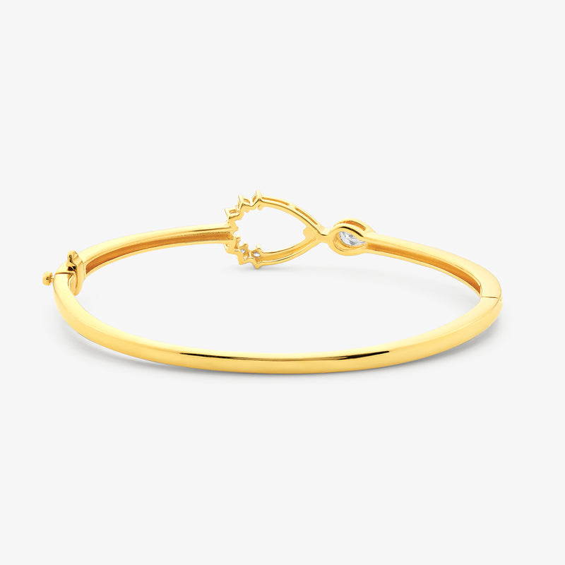 Pear Gleam Diamond Bracelet