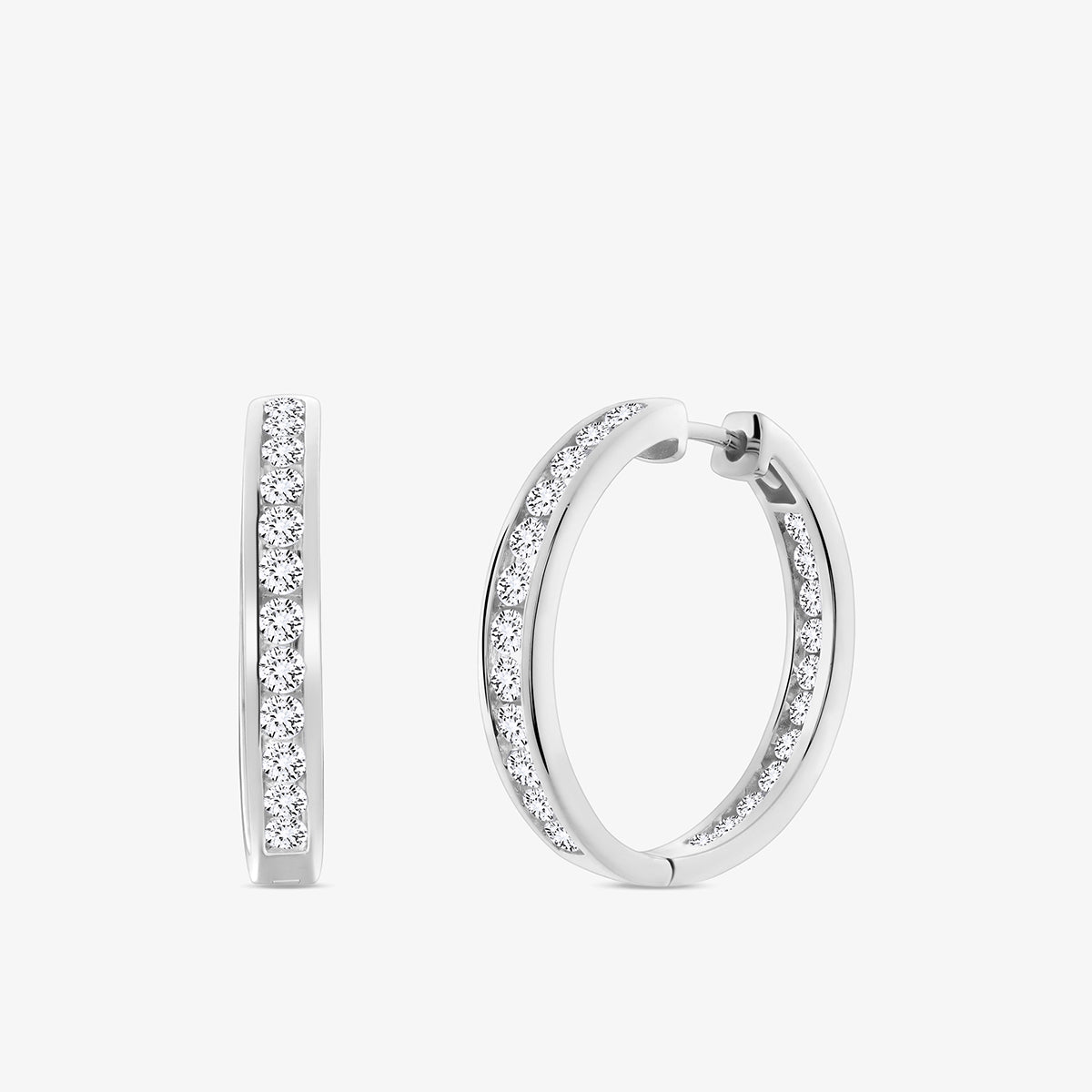 TIMELESS<span> Spark Diamond Huggie </span>EARRINGS