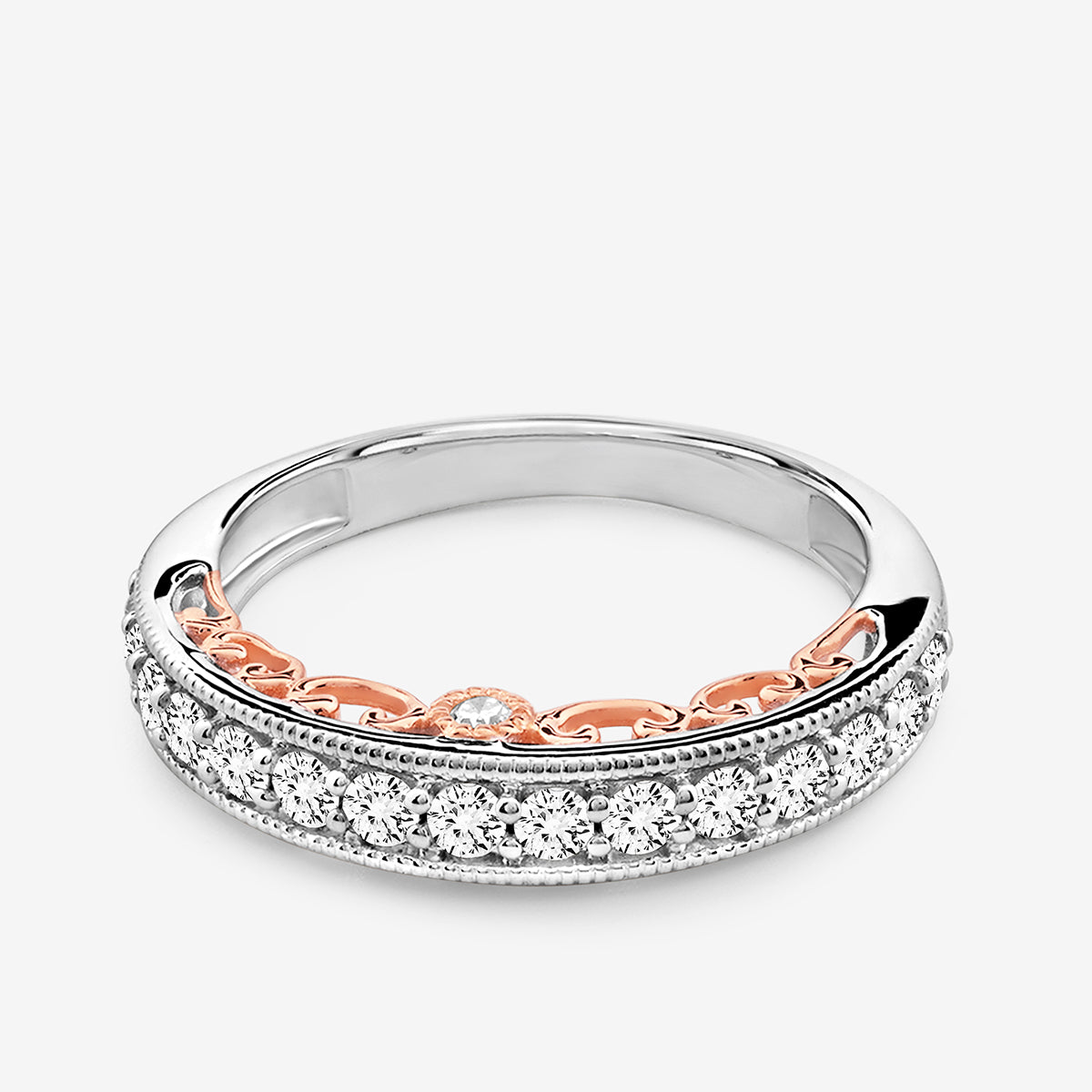 BLUSH Radiance Band, Seitenansicht: Pavé-Zirkonia-Reihe, silberfarben