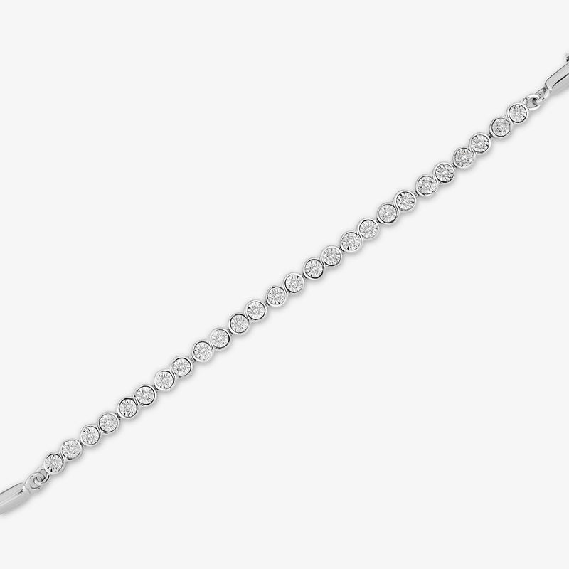 Silver 925 bolo bracelet with rows of round pavé stones and slide clasp, close-up