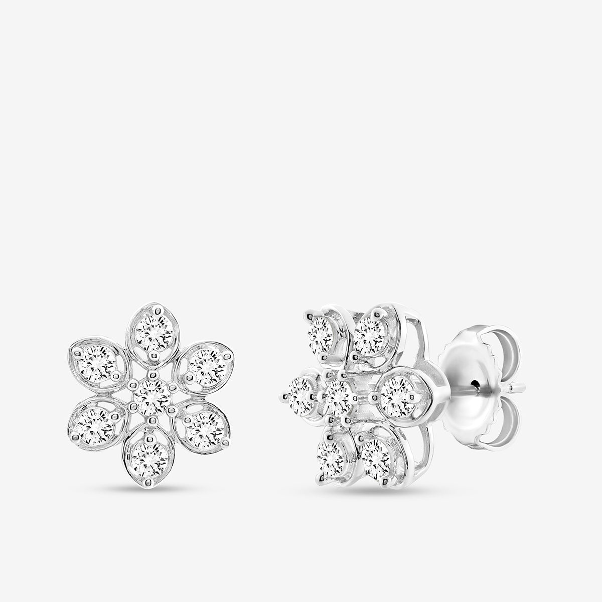 PETAL<span> Bloom Diamond Stud </span>EARRINGS