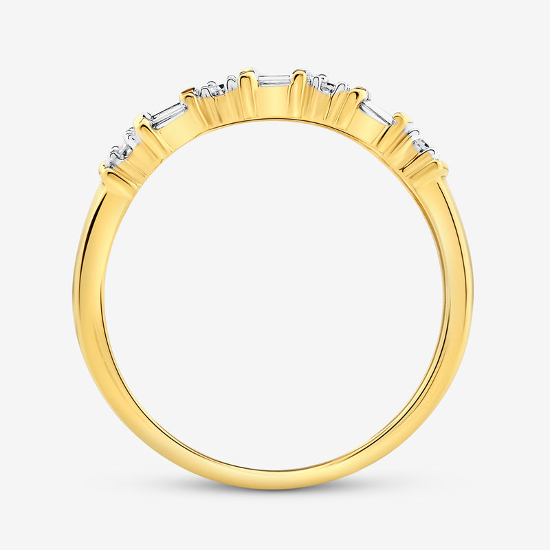 Classic Baguette Diamond Band