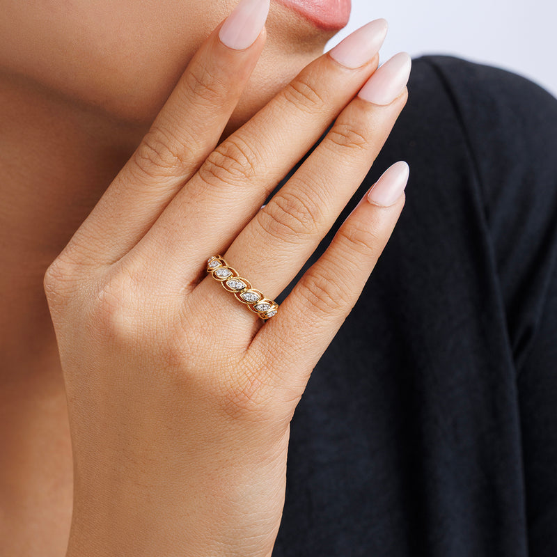 Leaf Link Diamond Ring