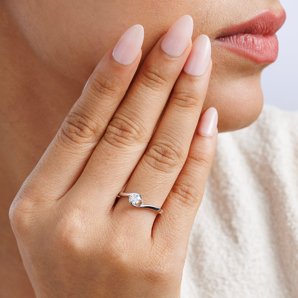 RADIANT <span>Swirl </span>RING