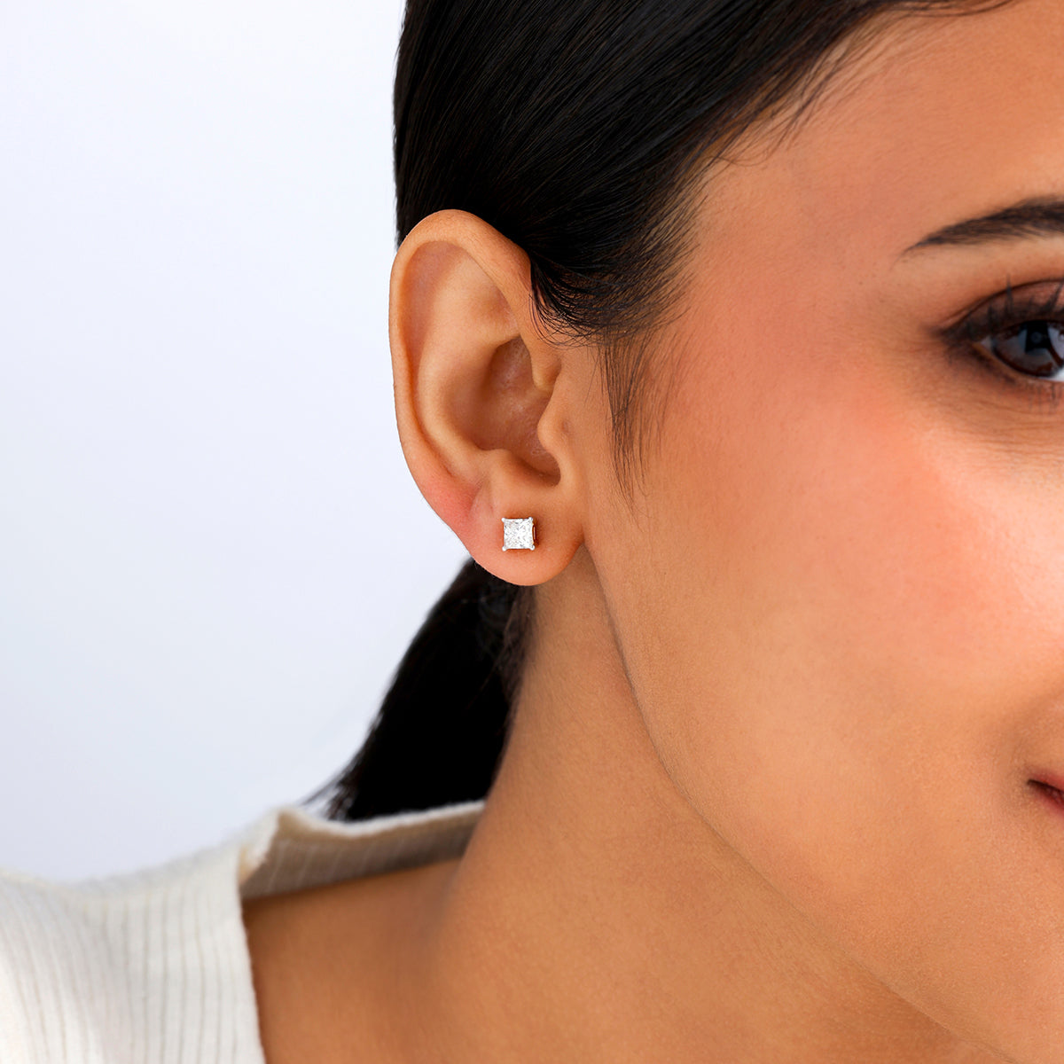 SQUARELUMIN <span>Solitaire Stud </span>EARRINGS