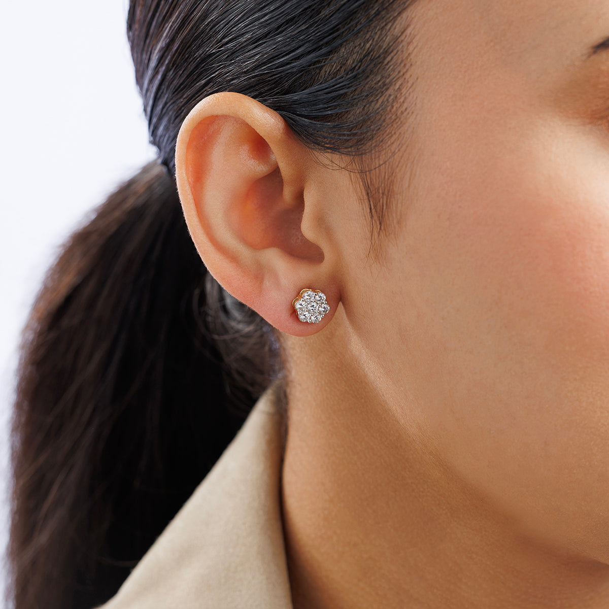 Classic Shine Diamond Stud Earrings