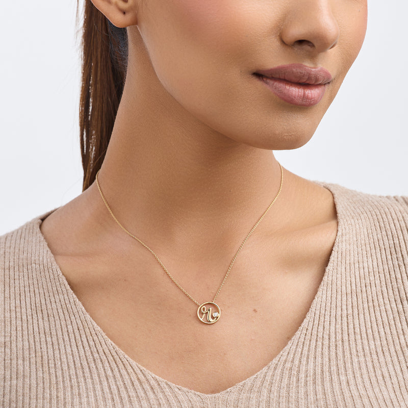 R Initial Circle Diamond Necklet