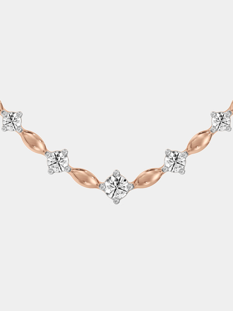 V-necklet in silver vermeil with marquise stones and diamond-like accents, 0.75 ct