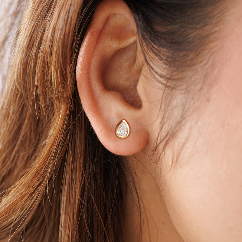 Dewlight Teardrop Glow Earrings