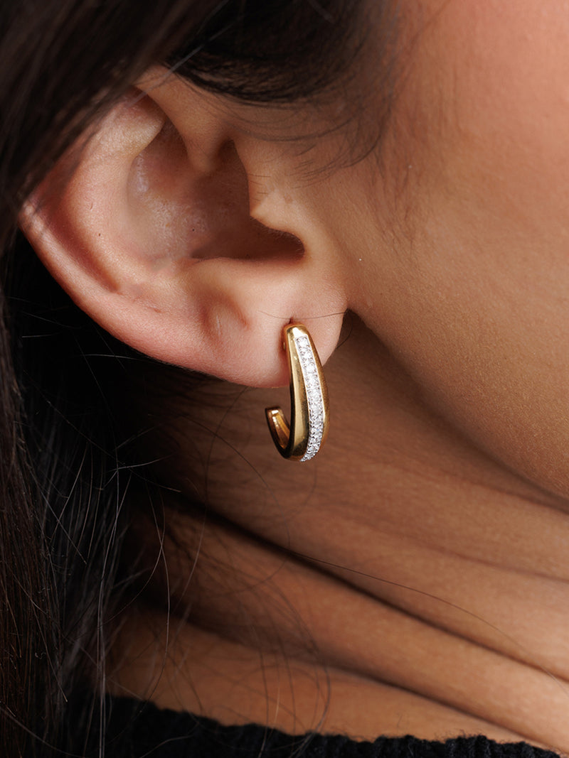 Keemti Jewels Timeless Sweep Hoop Earrings Model View
