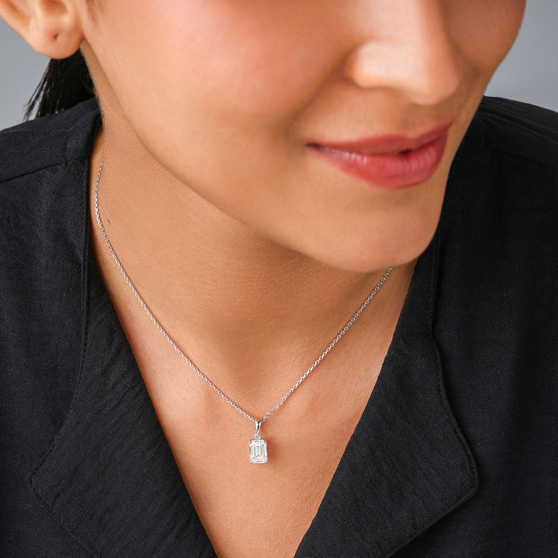 Classic Solitaire Pendant