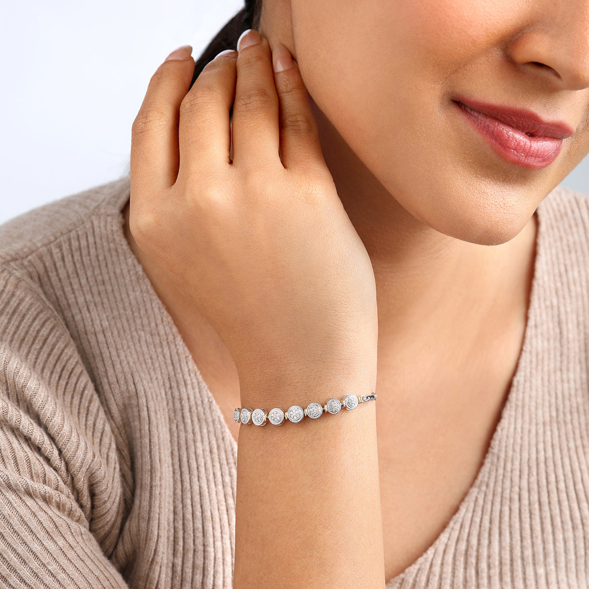 ADJUSTABLE<span> Roundstream Diamond </span>BRACELET