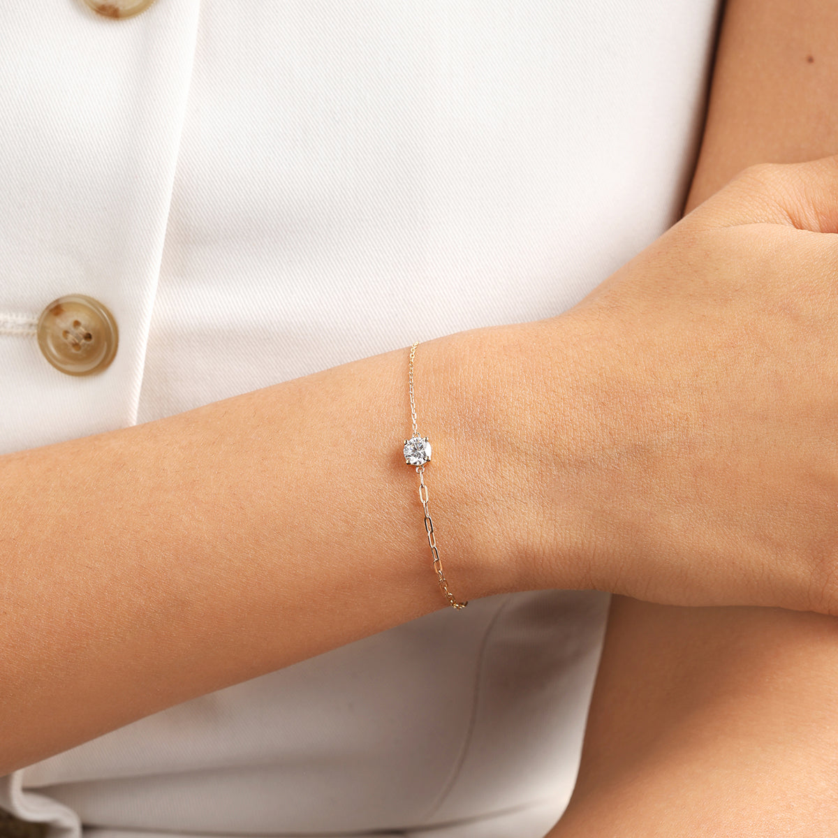 MINIMAL<span> Round Diamond </span>BRACELET
