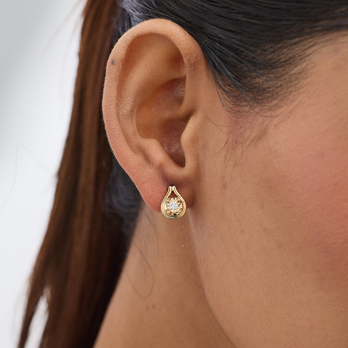 TEARDROP<span> Shine Diamond Stud </span>EARRINGS