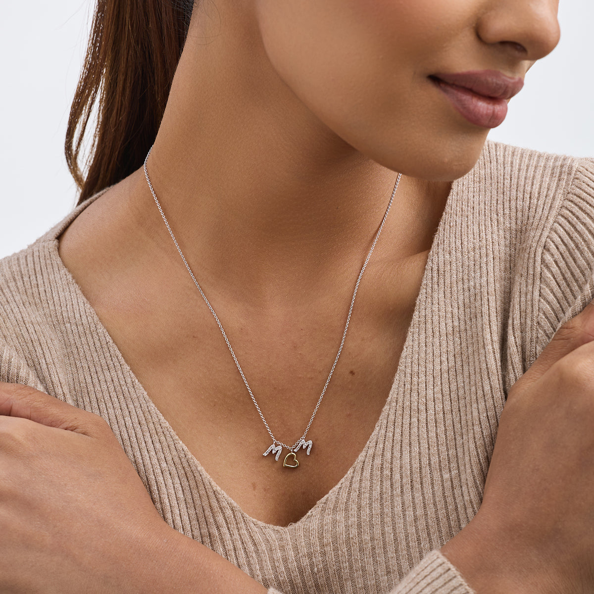 FAITH<span> & Light Charm Diamond </span>NECKLACE