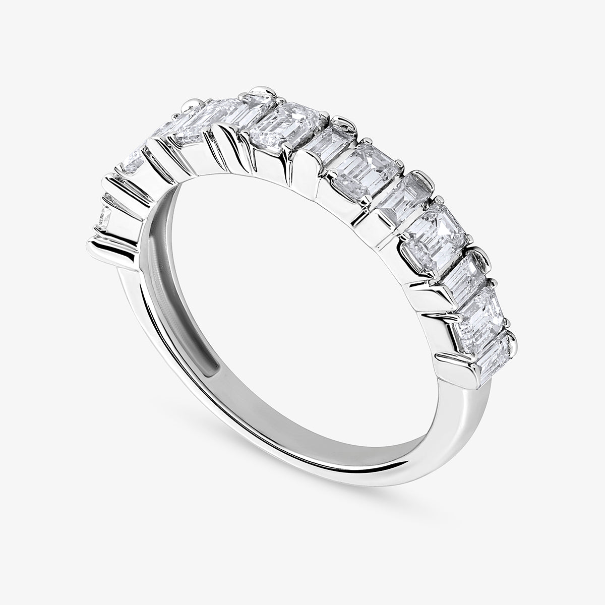 STEP <span>Cut Diamond</span> RING