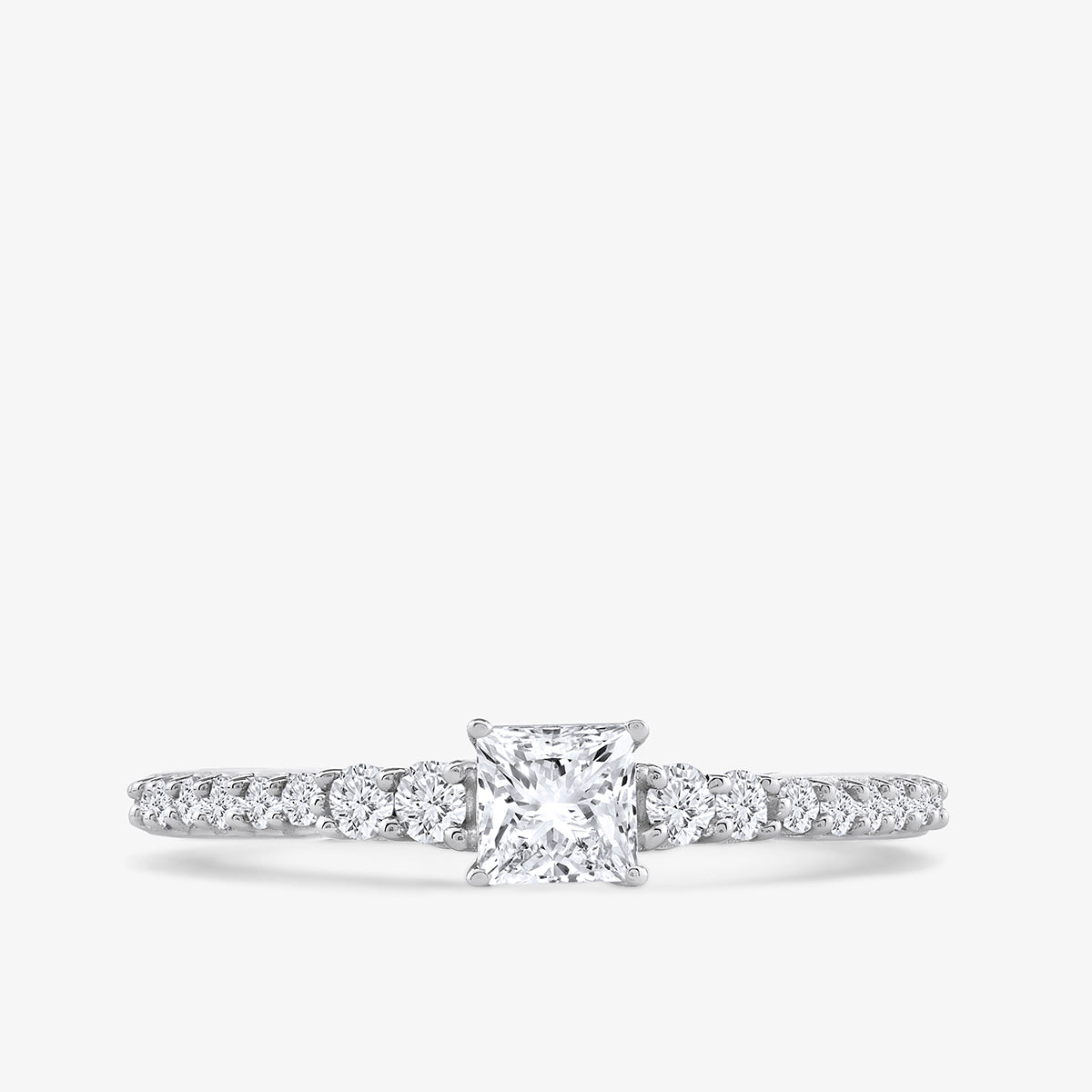 TIMELESS <span>Princess Glow Diamond </span> RING
