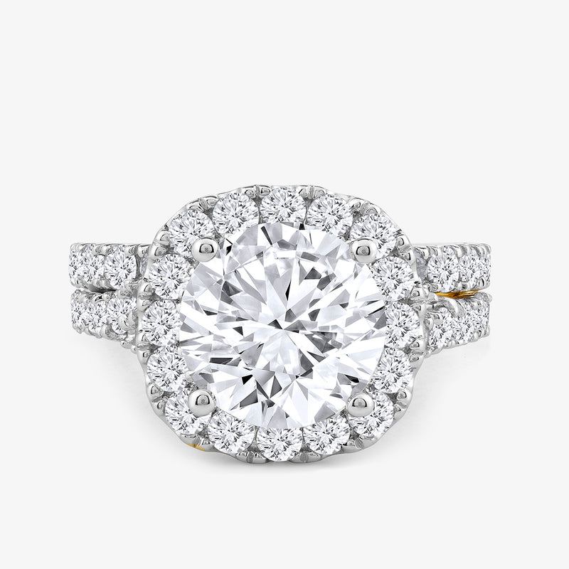 The Keemti Jewels Pure Promise Round Halo Diamond Ring features a large center and pavé-set diamonds for a stunning look.