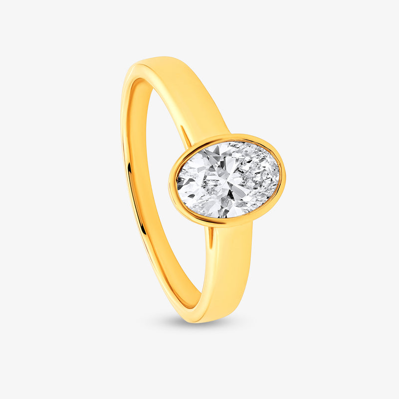 CLASSIC Oval Mens Solitaire RING