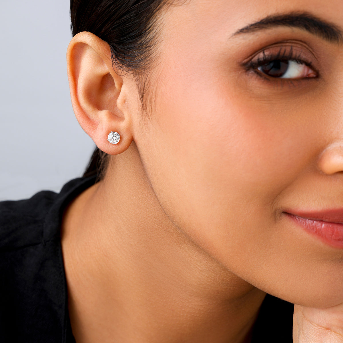 SPARKLES<span> Solitaire Stud </span>EARRINGS