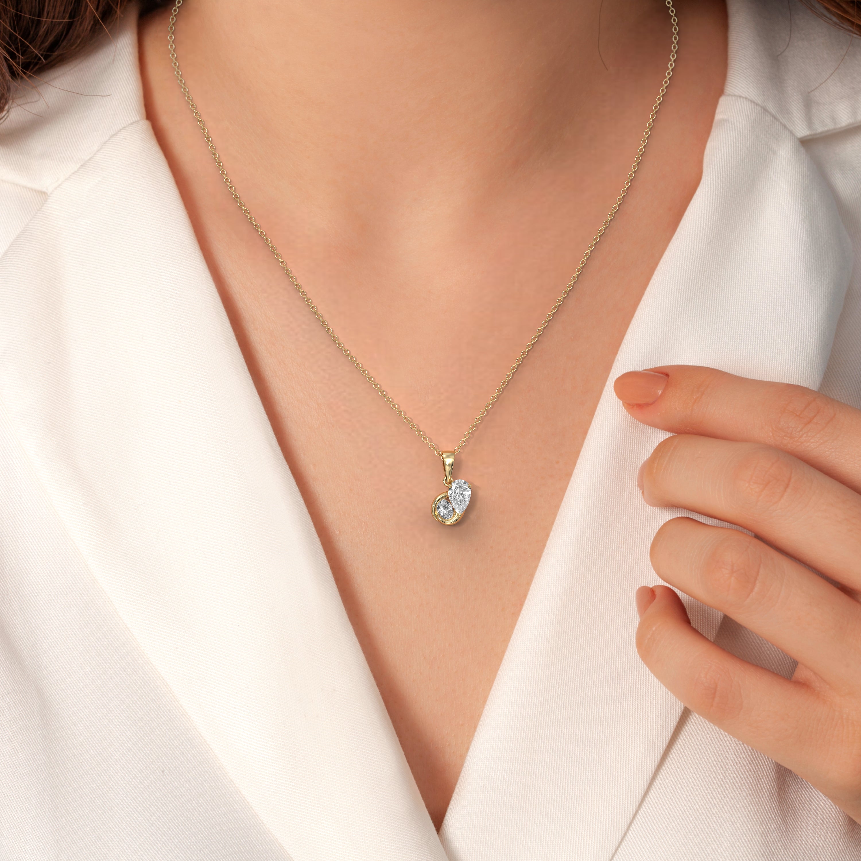 PURE <span>Embrace Diamond</span> NECKLET